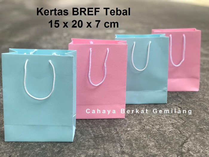 

Tas Kertas Paper Bag Warna Polos SANGAT TEBAL Berkualitas Murah