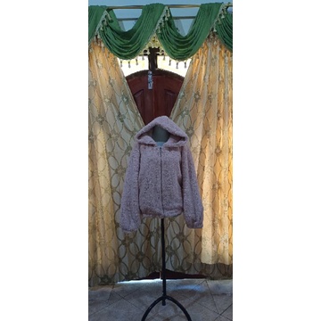Jaket bulu Jisoo Pink /Jakbul Pink lengan Balon