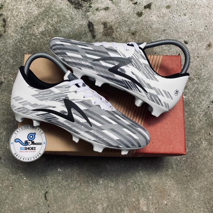 SALE Sepatu Bola Junior Sepatu Bola Anak Sepatu Bola Specs Infinity Anak