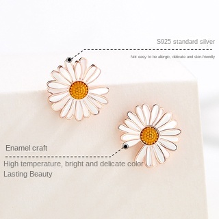 [925Perhiasan Perak] Influencer Mori Style Daisy Earrings Perempuan Sterling Silver Versi Korea Segar Sederhana Anting Bunga Kecil ins Gaya Anting