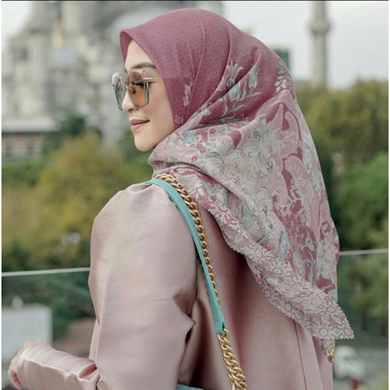 Preloved buttonscarves topkapi raspberry