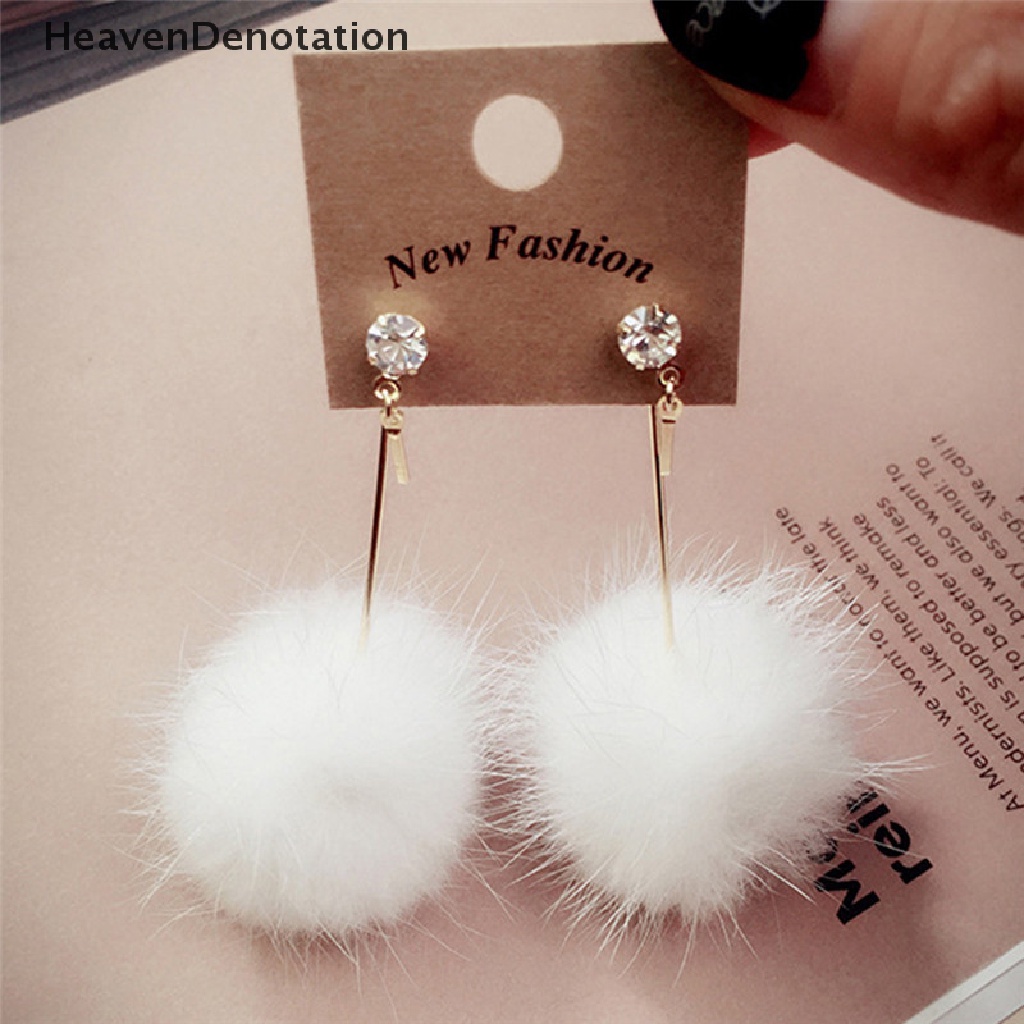 Anting Stud Panjang Desain Bola Pompom Bulu Lembut Untuk Wanita