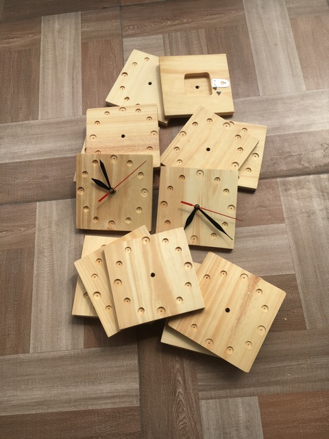 Hiasan Jam Dinding Kayu Motif 15x15 Plus Mesin Quartz