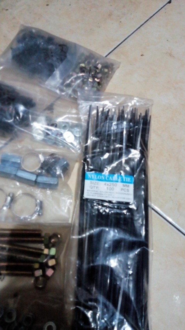 Kabel Ties Cable Tie Kabel Tie 4x250 Mm 25cm Hitam 100pc
