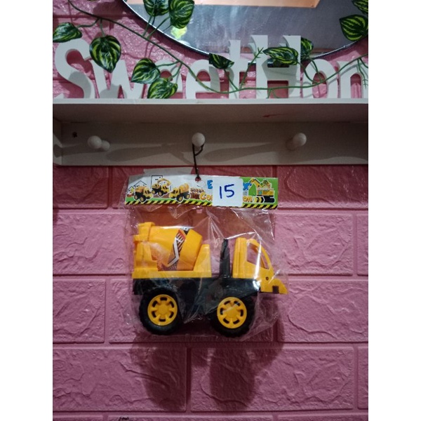 mainan truk molen anak