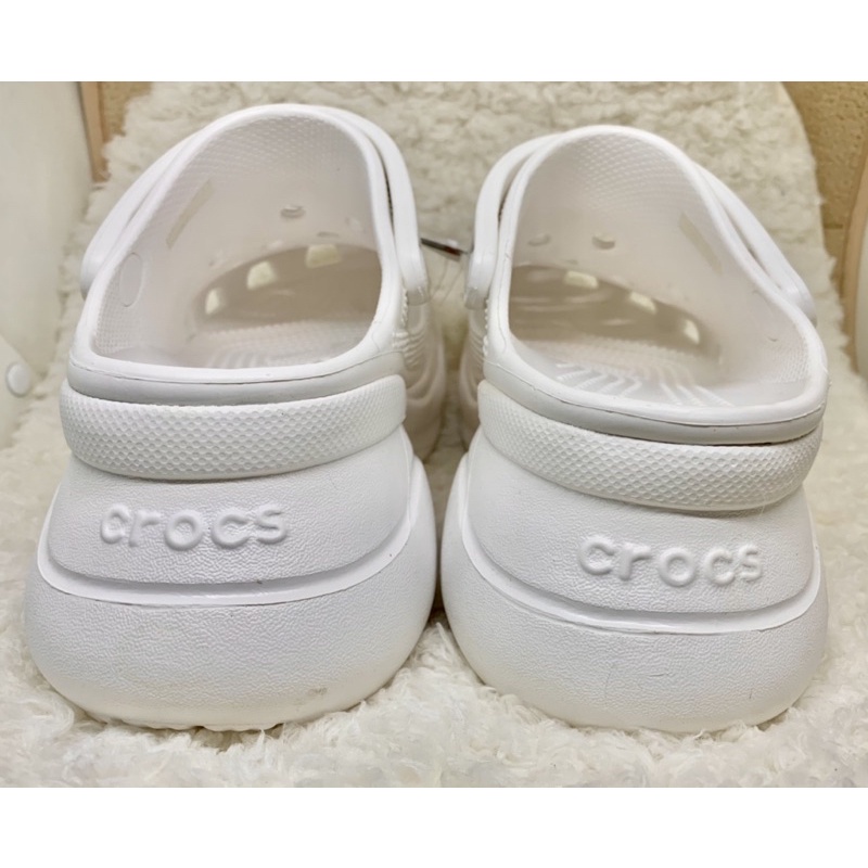 Crocs Classic Bae Clog / Sandal Wedges / Sandal Wanita / Sandal Karet Wanita / Sandal Pantai - White