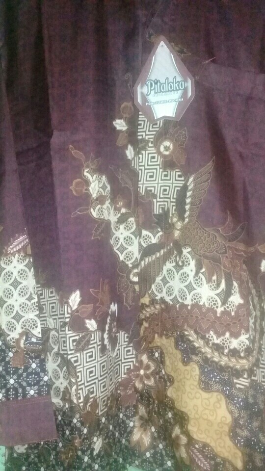 Kemeja Batik Semi Sutra Pria Lengan Panjang