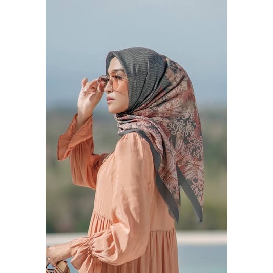 BUTTONSCARVES LES AMITIES REBORN - PINE