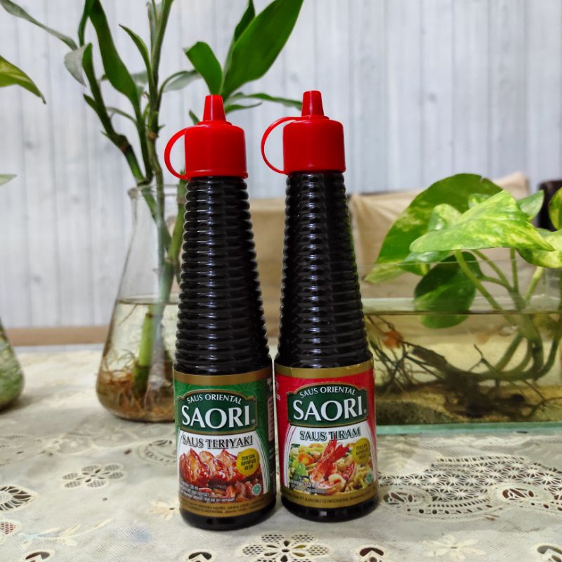 

SAORI Saus Oriental Saus Teriyaki , Lada hitam & Tiram 135 ml