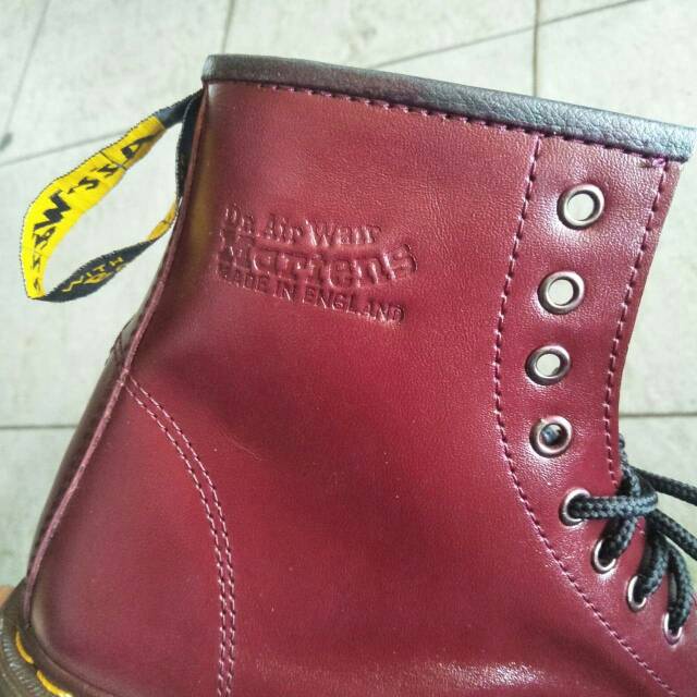 100% KULIT ASLI SEPATU BOOT KULIT SAPI ASLI DOCKMART 8HOLE MAROON IMPORT