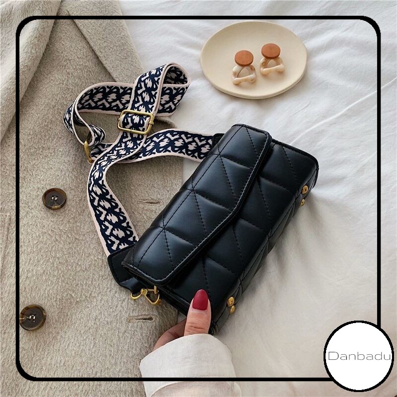 Tas Selempang Fashion Pesta Elegan Simple Minimalis Wanita Import