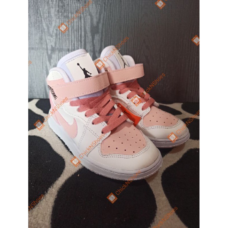 white jordan 1 junior
