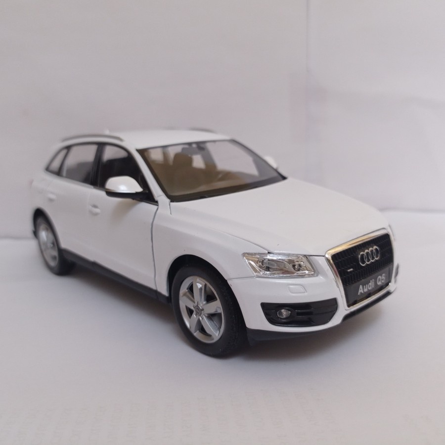 Diecast mobil Audi Q5 sport welly 1:24 mobil mainan hoby koleksi murah