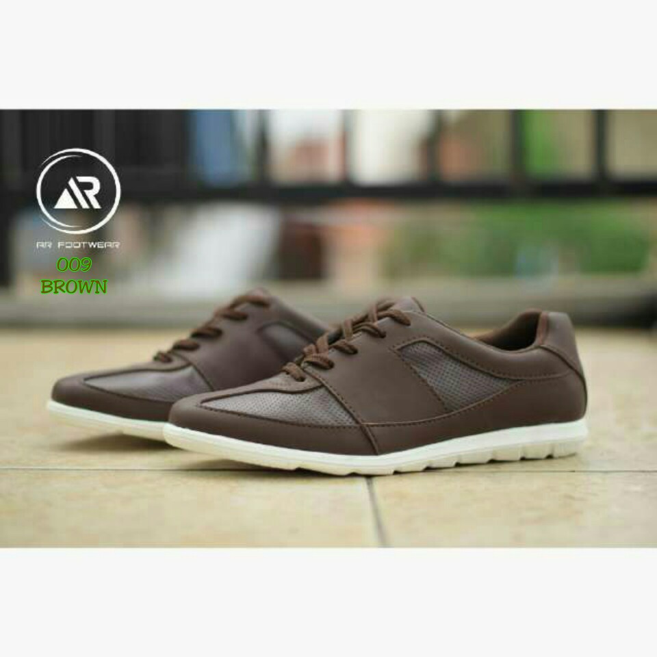 Sepatu Sneakers Casual Pria AR ukuran 39-44 by.Leozara