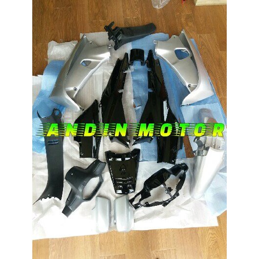 Full set cover body supra fit lama pnp supra x lama silver hitam