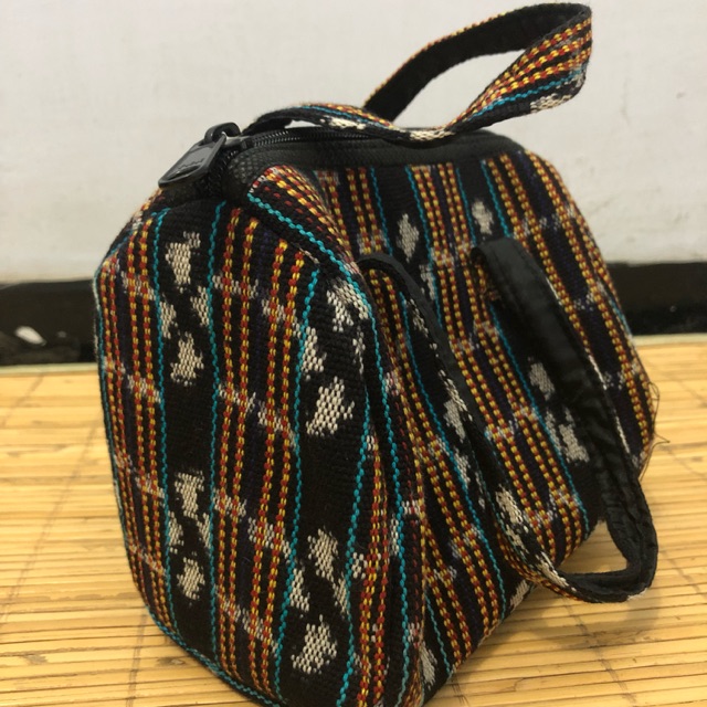 Tas etnik tenun NTT