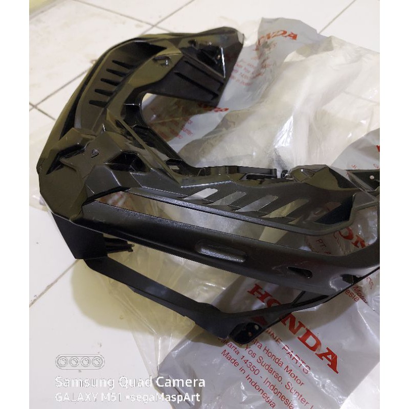 Alis Kumis frame lampu depan reflektor Vario New 125 150 K60r K59j original