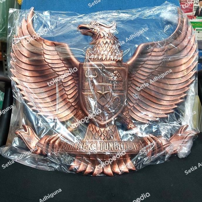 

LAMBANG GARUDA FIBER PERUNGGU 50cm