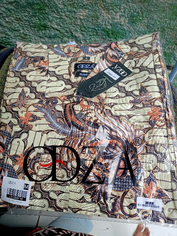 Odza Kemeja Batik Panjang Modern Slim Fit