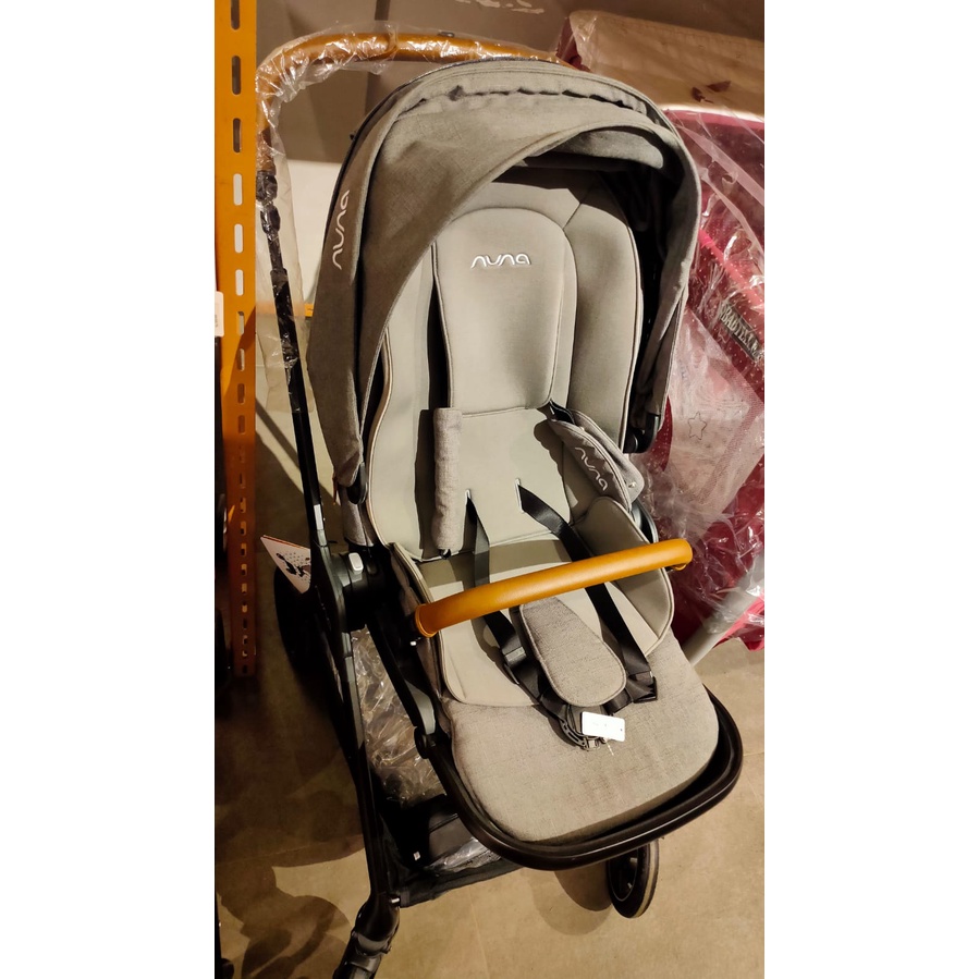 Nuna TRIV Baby Stroller ST 12015 / Kereta Dorong Bayi