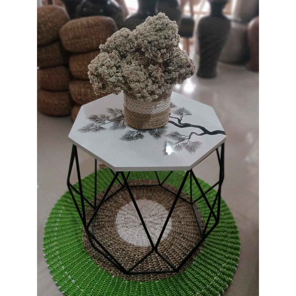 Meja Hexagonal Ruang Tamu Unik