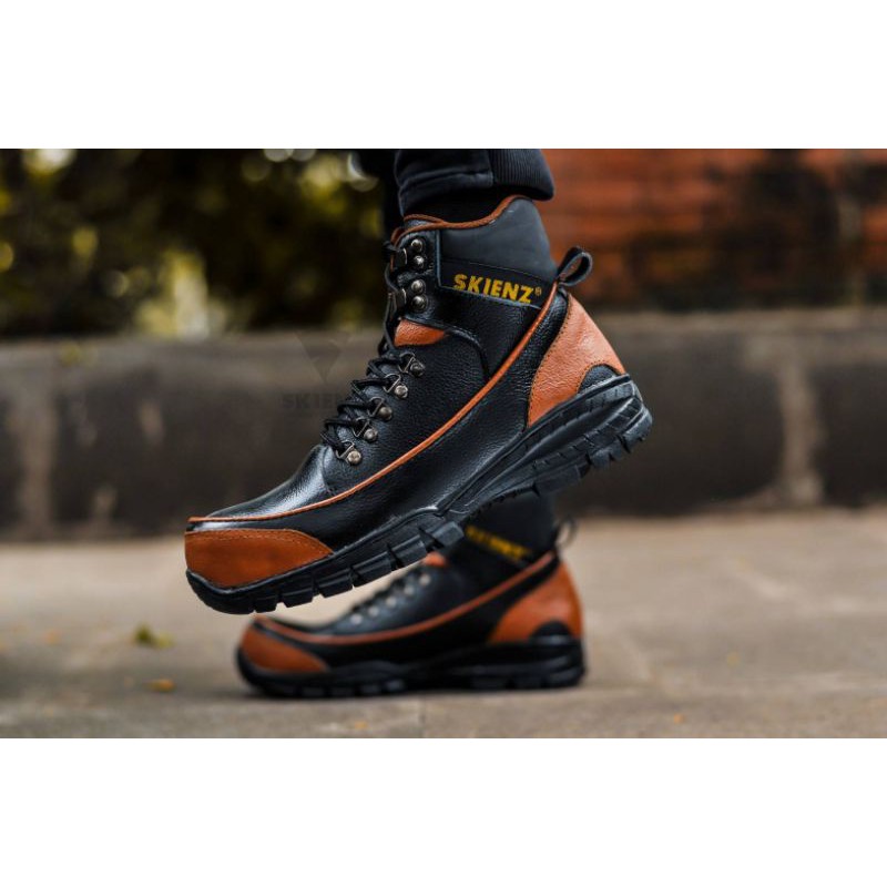 Sepatu boots pria SKIENZ ARGON safety