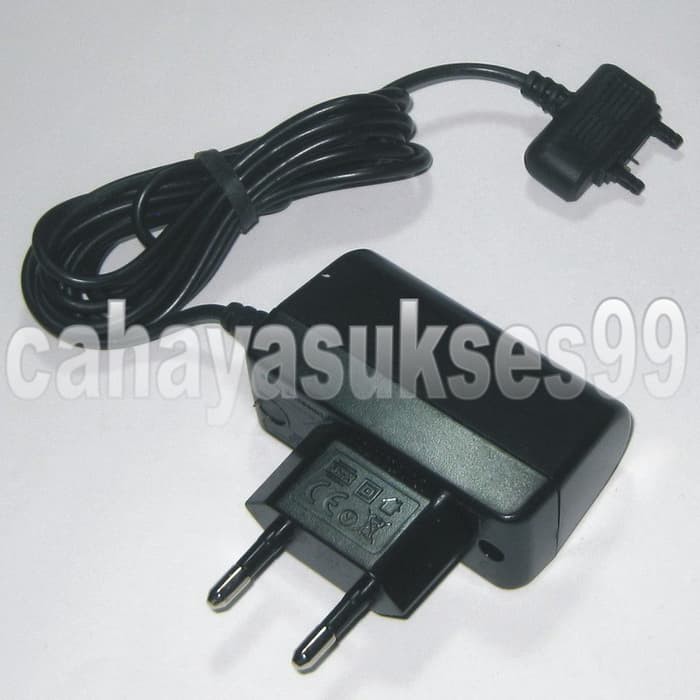 [NEW] TRAVEL CHARGER SONY ERICSSON W200I W200 GSM JADUL VINTAGE CHARS HP OC