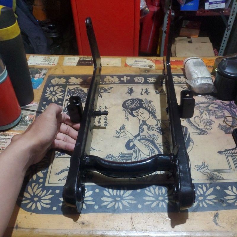 Swing Arm Lengan Ayun C70 MK3