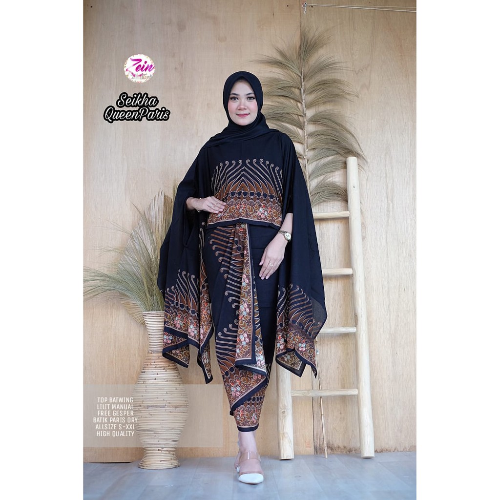 SEIKHA QUEEN PARIS Set Kebaya Batik Rok Lilit Bahan Paris Cap Warna Hitam Motif Modang