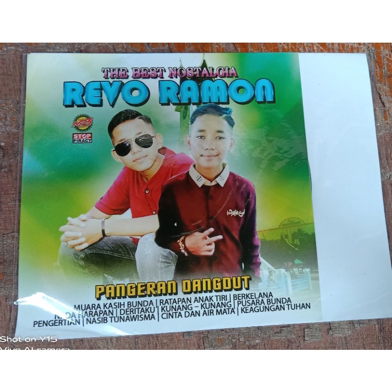 Kaset MP3 lagu The best Nostalgia Revo ramon