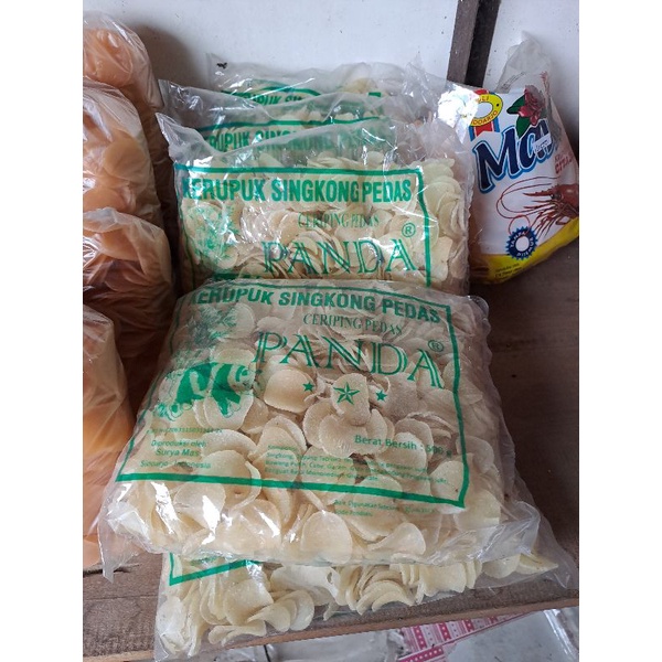 

Kerupuk singkong pedas