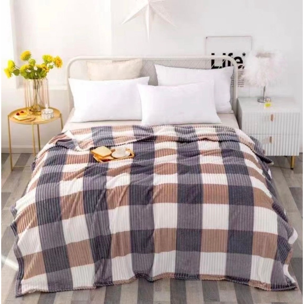 Selimut Bulu Halus Dewasa Motif Salur Aesthetic Termurah Terlaris Berkualitas New Arrival Uk 140 X 200 Quality