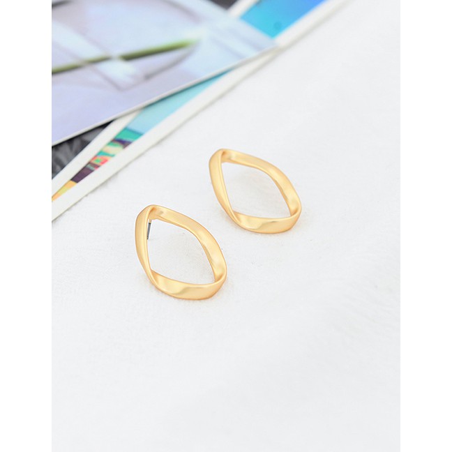 LRC Anting Tusuk Fashion Gold Alloy Earrings F47042