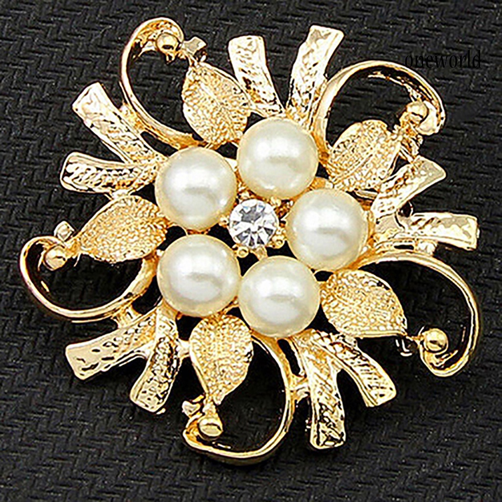 OW@ Women Breastpin Elegant No Deformation Flower Rhinestone Faux Pearl Brooch Pin for Party Dating