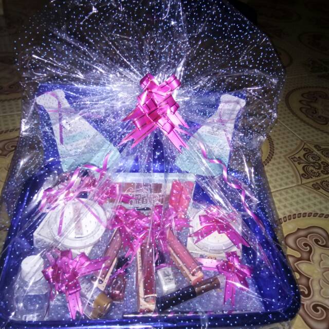 Jual Paket Hantaran Makeup by Madame Gie Shopee Indonesia