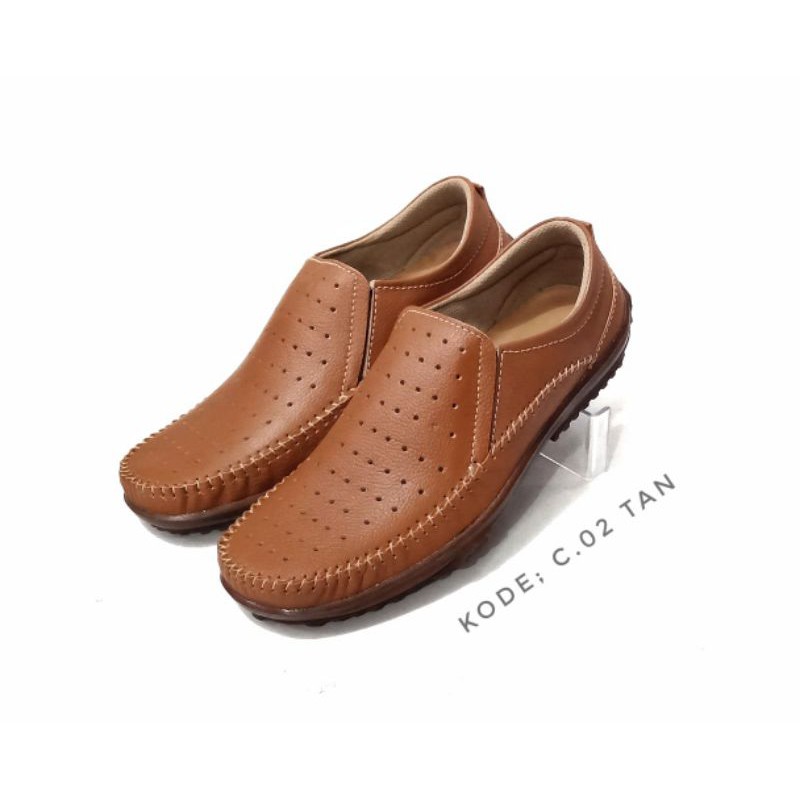Sepatu Loafers Kasual / Semi Formal Pria Kulit Sapi Coklat Muda
