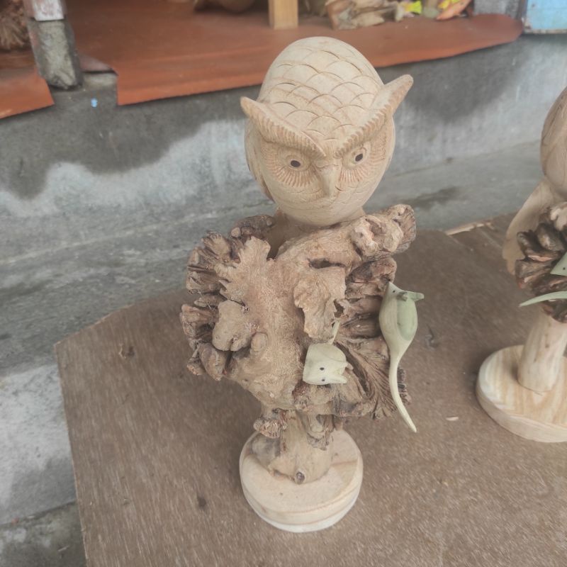 PATUNG BURUNG HANTU/PATUNG BURUNG HANTU BERKERIASI DENGAN TIKUS DARI KAYU SWAR