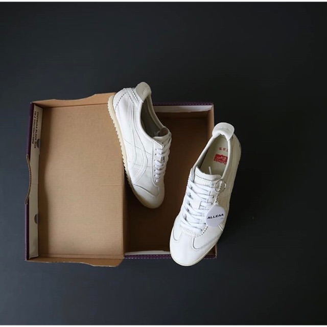 ONITSUKA TIGER TRIPLE WHITE ORIGINAL