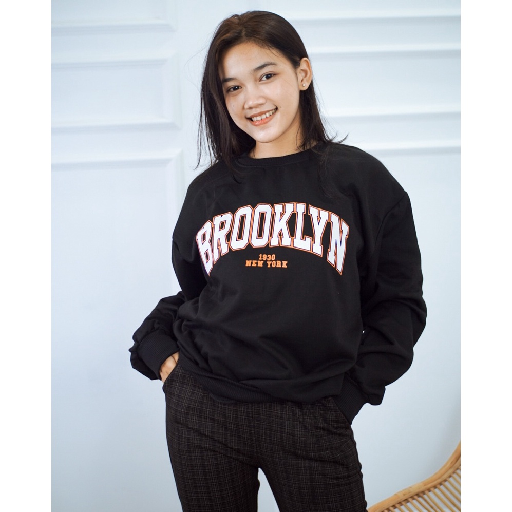 Tokomilkan - Sweater Crewneck Wanita BROOKLYN CREWNECK / Sweater Fleece CEWEK