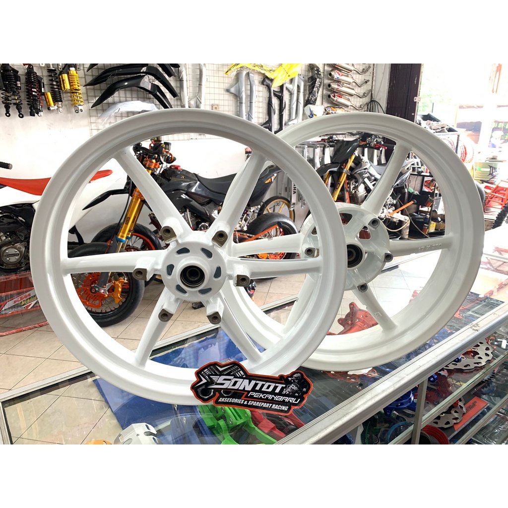 VELG NINJA RR V ROSSI COPY RCB PUTIH 250-350 RING 17