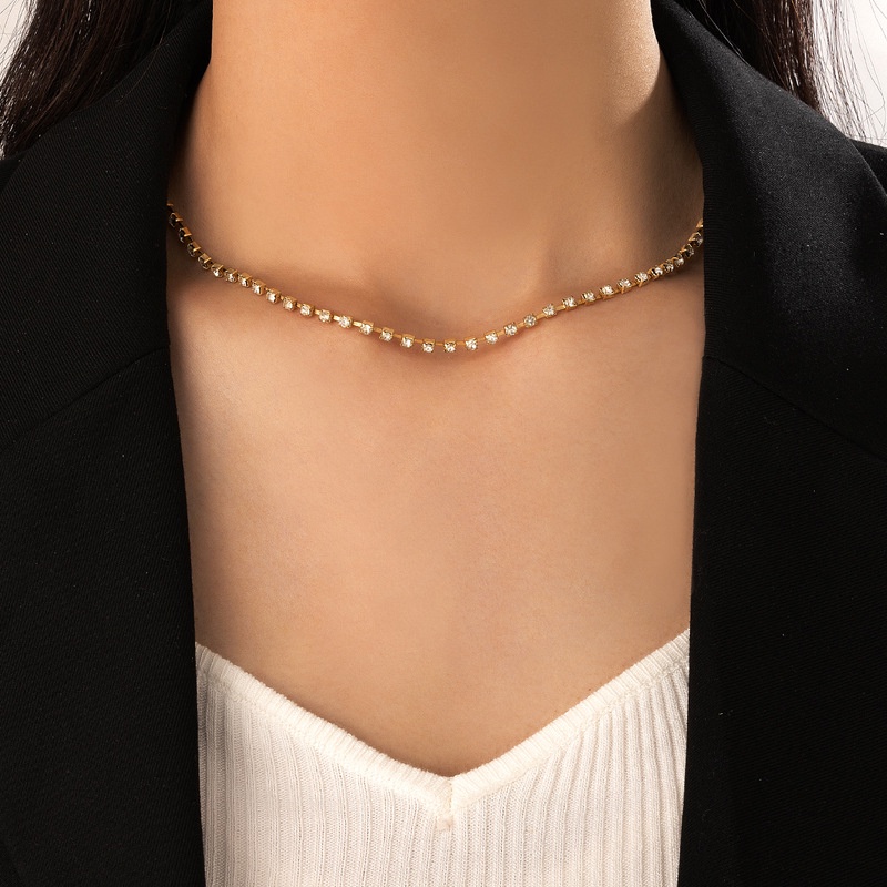 Kalung Rantai Klavikula Berlian Single Layer Bentuk Geometris