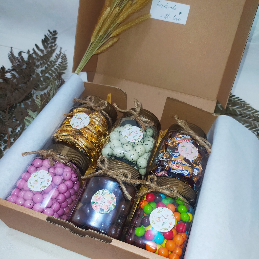 PAKET HAMPERS COKELAT PREMIUM HAMPERS COKLAT MURAH BINGKISAN HARI RAYA HAMPERS MAKANAN PERMEN COKELAT BISA BAYAR COD/BAYAR DI TEMPAT PARCEL COKELAT HAMPERS IDUL FITRI NATAL IMLEK TAHUN BARU VALENTINE
