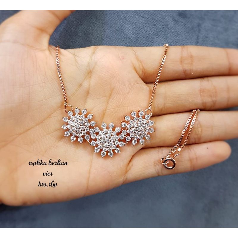 Kalung replika berlian micro diamond titanium lapis emas 18k,mewah,tidak berkarat  pasti tahan lama