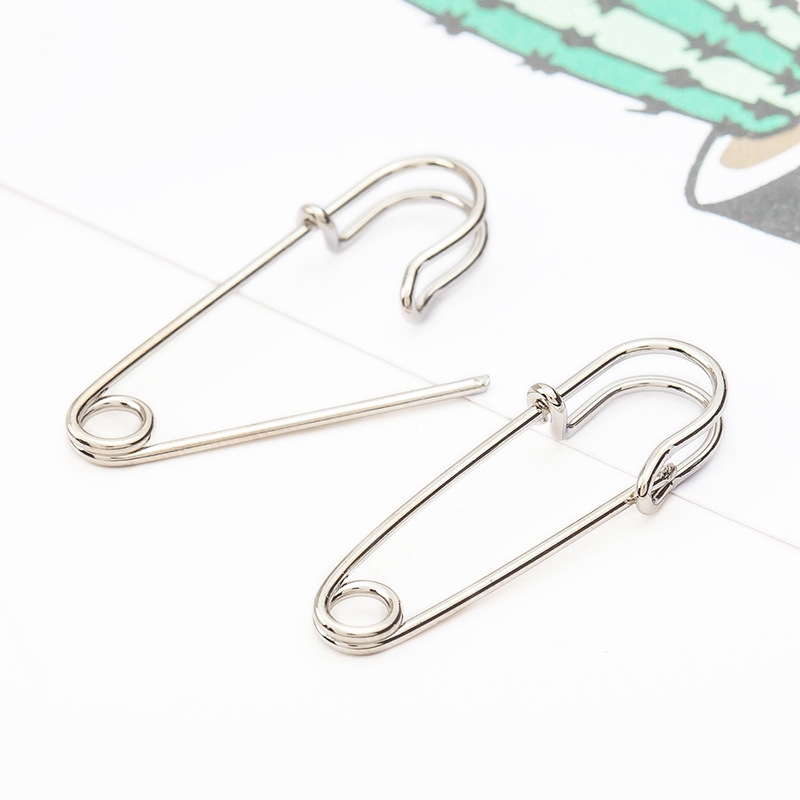 Anting Tusuk Hoop Bentuk Peniti Warna Emas/Silver/Hitam