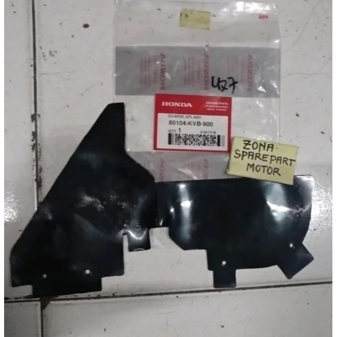 Guarde Splash Pelindung Air Slebor Belakang Vario 110 Karburator AHM 80104 KVB 900