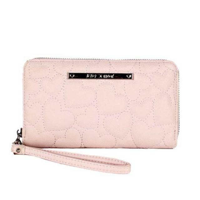 Betsey Johnson (USA)