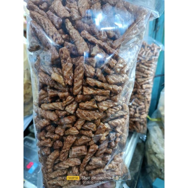 

Camilan plintir rasa coklat 250g