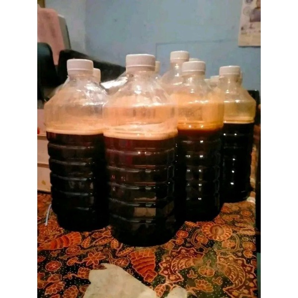 

madu hitam madu sialang