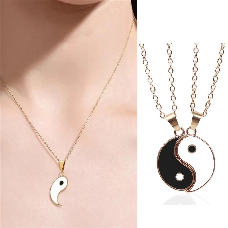 1 Pasang Kalung Liontin Puzzle Peta Tai Chi Bagua Yin Yang Gaya China Vintage Untuk Pasangan