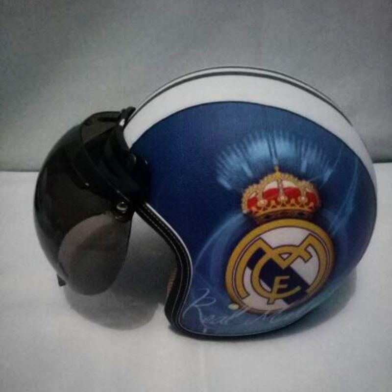 HELM RETRO BOGO DEWASA Real Madrid